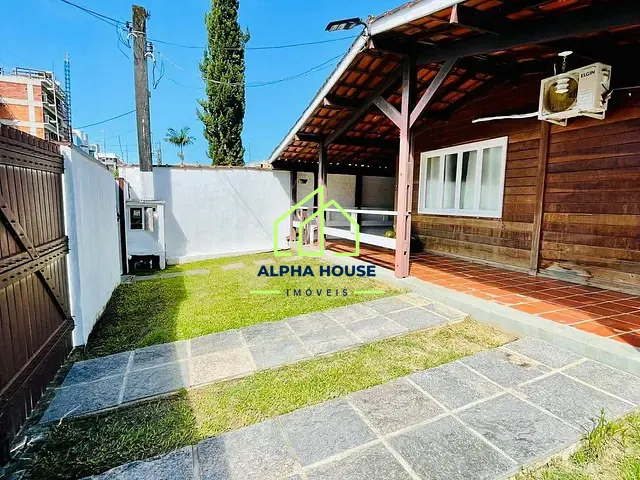Casa com 342m² 3 quartos e 3 banheiros, à venda, no bairro Toninhas em Ubatuba