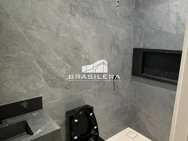 Casa 4 quartos e 6 banheiros, à venda, no bairro Residencial Goiânia Golfe Clube em Goiânia
