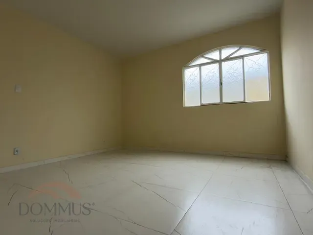 Casa com 200m² 2 quartos e 2 banheiros, para alugar, no bairro Vila Ipanema em Ipatinga