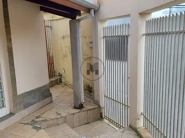 Casa 3 quartos e 2 banheiros, à venda, no bairro Parque São Francisco em Guaratinguetá