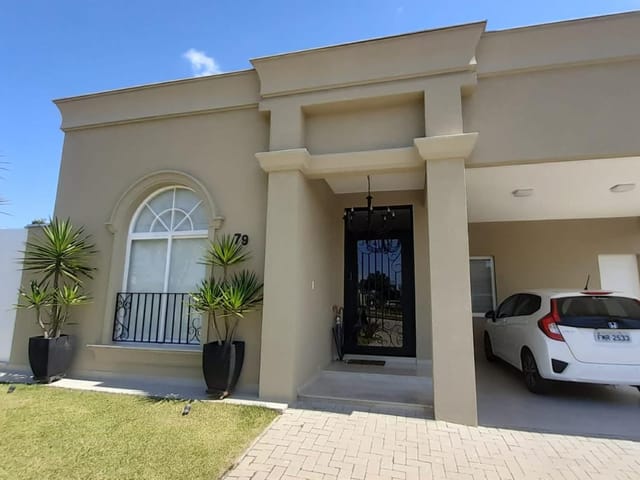 Casa com 576m² 4 quartos e 4 banheiros, à venda, no bairro Urbanova em São José dos Campos
