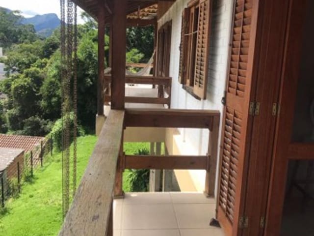 Casa com 480m² 2 quartos e 1 banheiro, à venda, no bairro Mosela em Petrópolis
