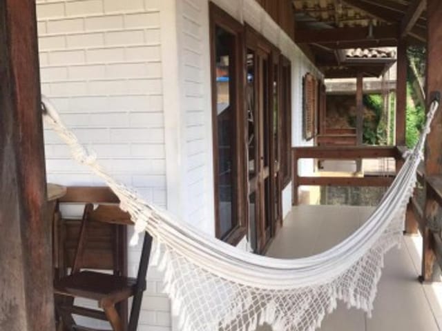 Casa com 480m² 2 quartos e 1 banheiro, à venda, no bairro Mosela em Petrópolis