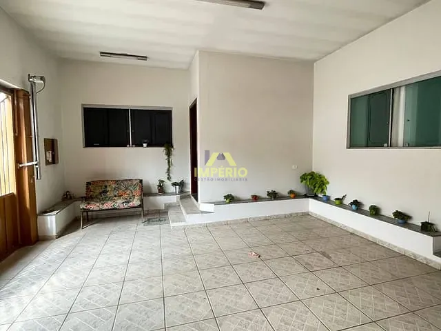 Casa com 551m² 3 quartos e 4 banheiros, à venda, no bairro Vila Teixeira em Salto