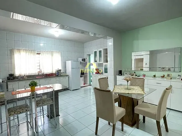 Casa com 551m² 3 quartos e 4 banheiros, à venda, no bairro Vila Teixeira em Salto