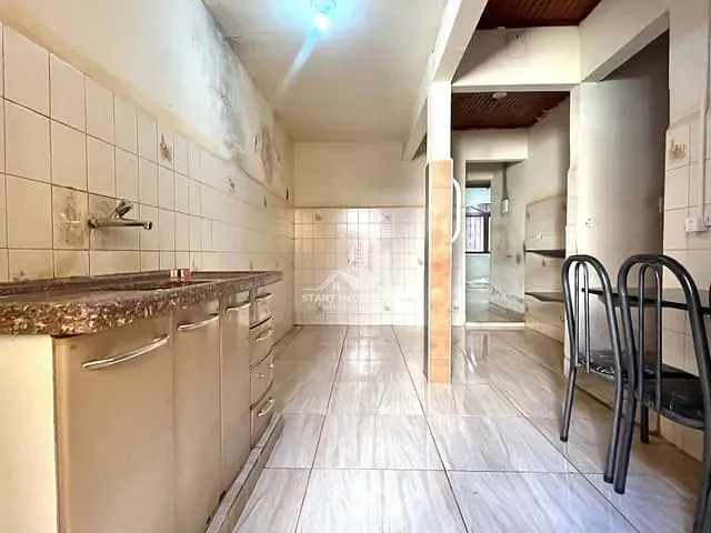 Casa 3 quartos e 2 banheiros, à venda, no bairro Conjunto Habitacional Doutor Antônio de Conti em Pederneiras