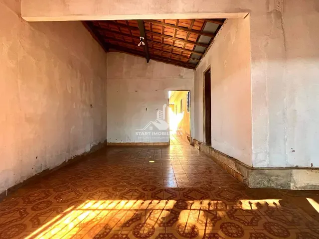 Casa 3 quartos e 2 banheiros, à venda, no bairro Conjunto Habitacional Doutor Antônio de Conti em Pederneiras