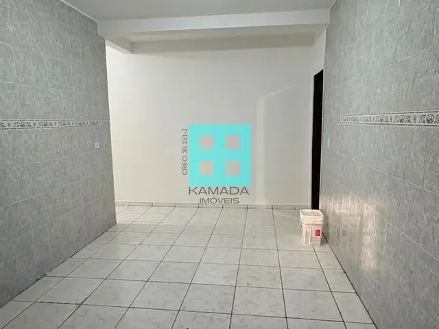 Casa com 30m² 1 quarto e 1 banheiro, para alugar, no bairro Ayrosa em Osasco