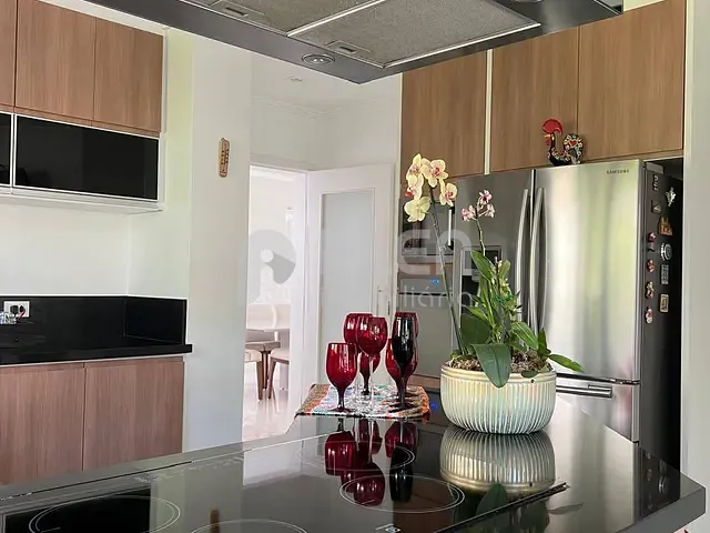 Casa com 355m² 4 quartos e 7 banheiros, à venda, no bairro Roseira em Mairiporã