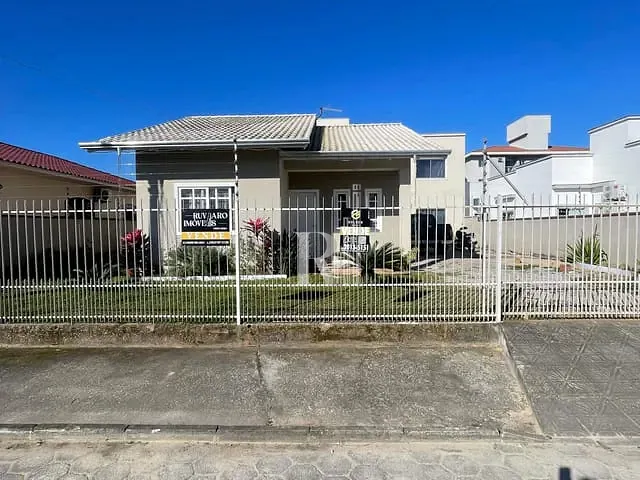 Casa com 60m² 2 quartos e 1 banheiro, à venda, no bairro Joáia em Tijucas