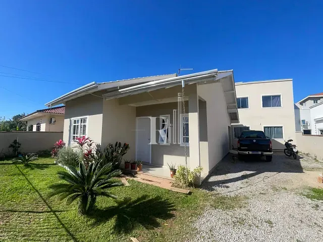 Casa com 60m² 2 quartos e 1 banheiro, à venda, no bairro Joáia em Tijucas