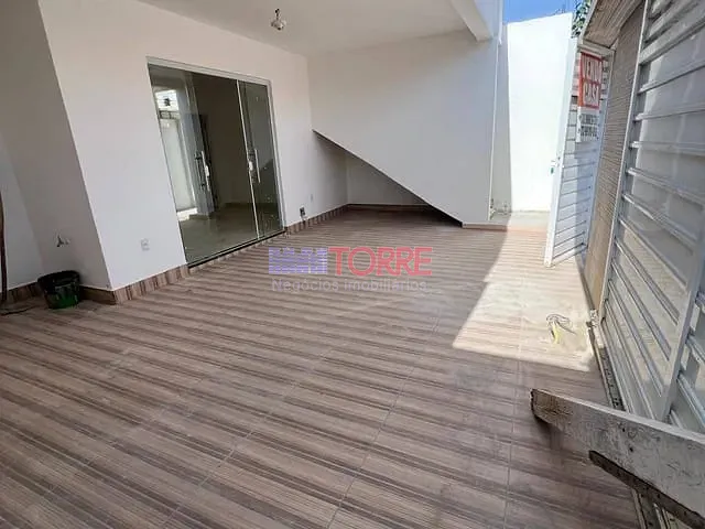 Casa com 149m² 3 quartos e 2 banheiros, à venda, no bairro Hernani Sá em Ilhéus