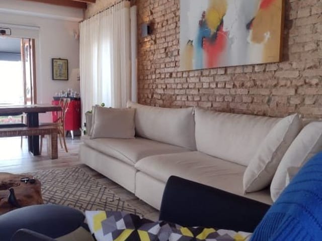 Casa com 210m² 3 quartos e 5 banheiros, à venda, no bairro Indianópolis em São Paulo