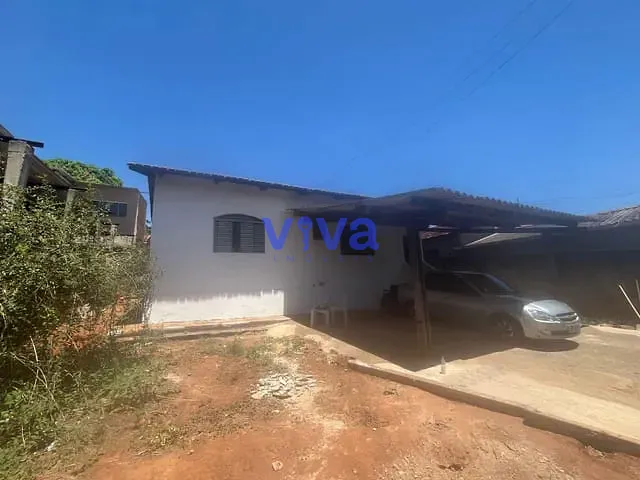 Casa com 450m² 3 quartos e 2 banheiros, à venda, no bairro Parque Veiga Jardim em Aparecida de Goiânia