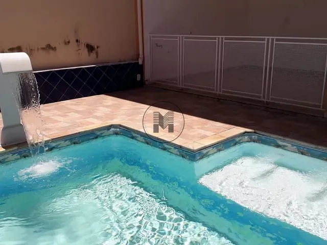 Casa com 300m² 3 quartos e 2 banheiros, à venda, no bairro Portal das Colinas em Guaratinguetá