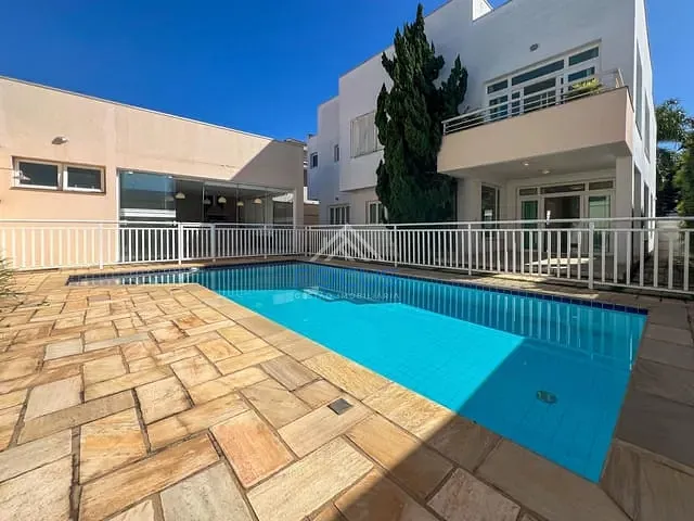 Casa com 510m² 4 quartos e 6 banheiros, à venda, no bairro Loteamento Portal do Paraiso em Jundiaí