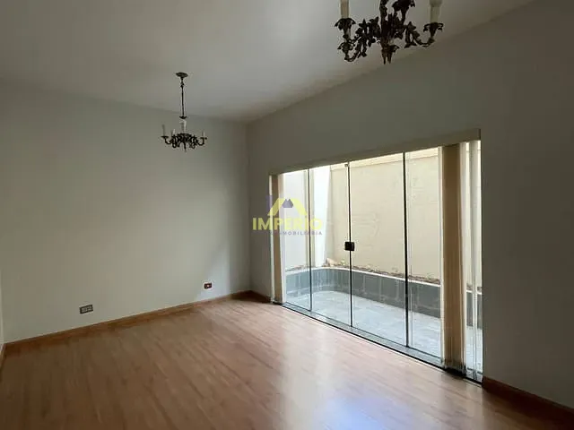 Casa com 267m² 3 quartos e 2 banheiros, à venda, no bairro Vila Henrique em Salto