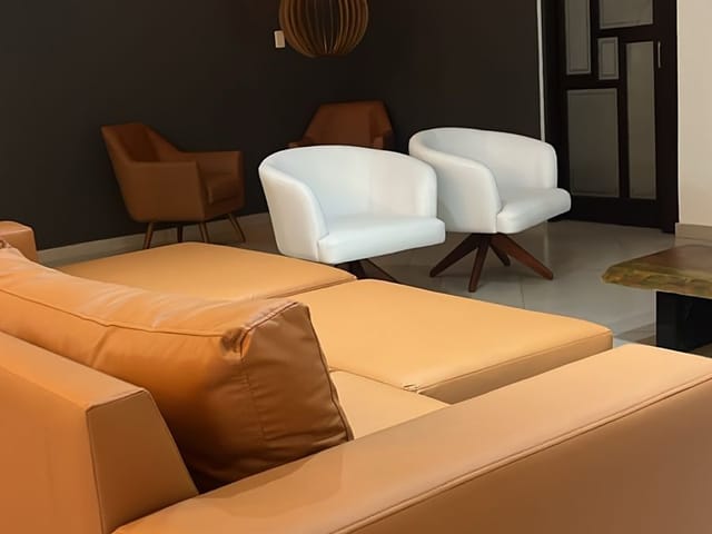 Casa com 600m², à venda, no bairro Balneário Pereque em Porto Belo