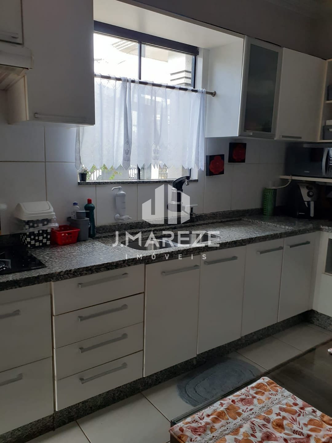 Casa à venda com 3 quartos, 99m² - Foto 4