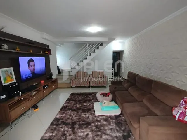 Casa com 200m² 5 quartos e 7 banheiros, à venda, no bairro Vila Santos em São Paulo