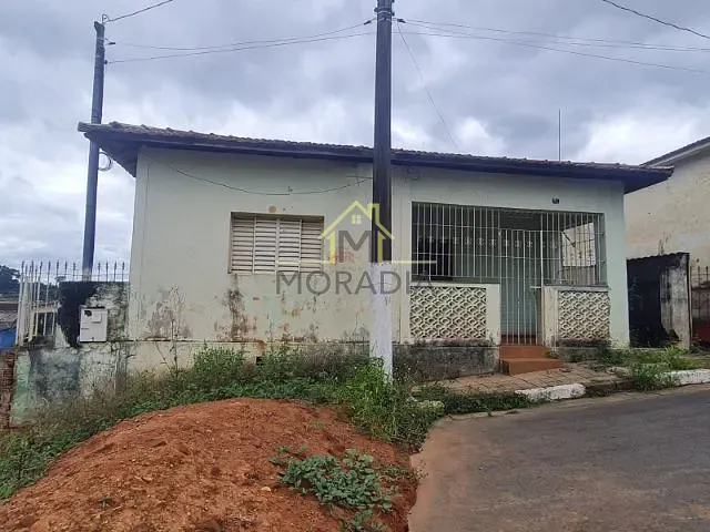 Casa com 200m² 3 quartos e 1 banheiro, à venda, no bairro Vila Meziara em Guaxupé