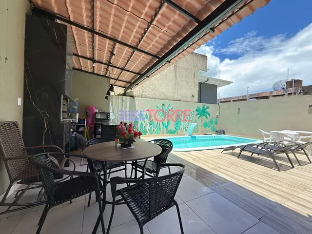 Casa 3 quartos e 3 banheiros, à venda, no bairro Centro em Itabuna