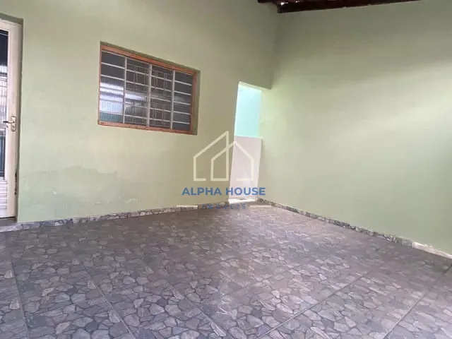 Casa 2 quartos e 1 banheiro, à venda, no bairro Residencial e Comercial Cidade Jardim em Pindamonhangaba