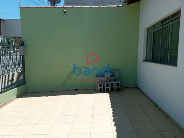 Casa com 240m² 3 quartos e 2 banheiros, à venda, no bairro Vila Alcala em Porto Feliz