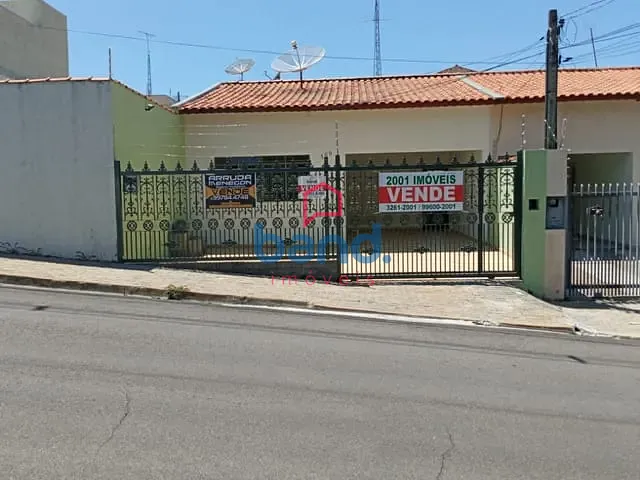 Casa com 240m² 3 quartos e 2 banheiros, à venda, no bairro Vila Alcala em Porto Feliz