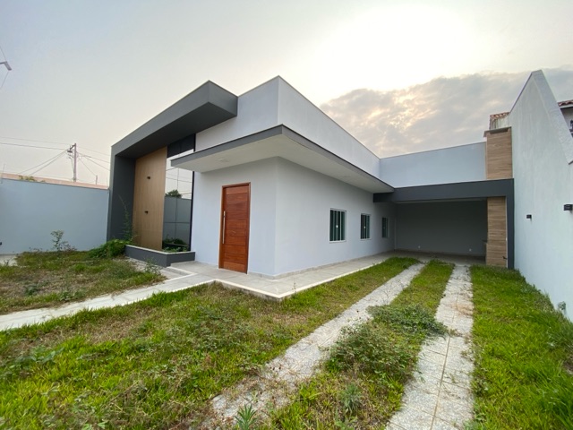 Casa com 288m² 3 quartos e 1 banheiro, à venda, no bairro Parque Califórnia em Campos dos Goytacazes