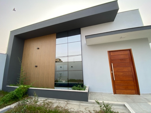 Casa com 288m² 3 quartos e 1 banheiro, à venda, no bairro Parque Califórnia em Campos dos Goytacazes
