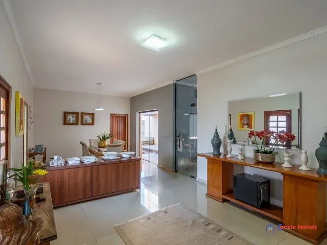 Casa 3 quartos e 7 banheiros, à venda, no bairro Santos Dumont em Três Lagoas