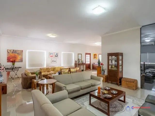 Casa 3 quartos e 7 banheiros, à venda, no bairro Santos Dumont em Três Lagoas