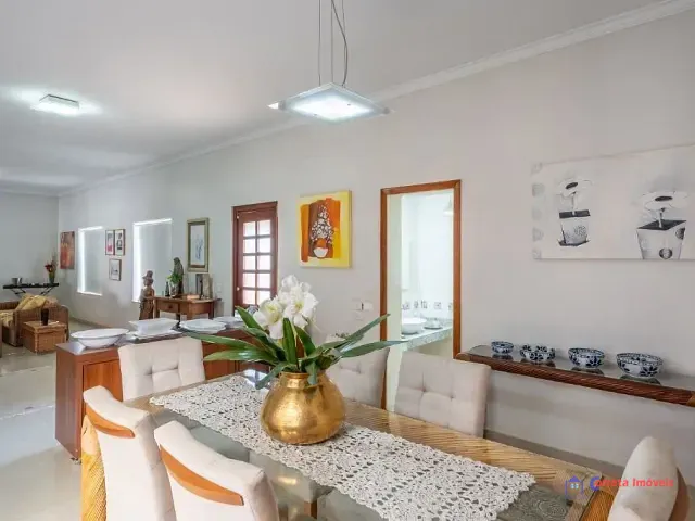Casa 3 quartos e 7 banheiros, à venda, no bairro Santos Dumont em Três Lagoas