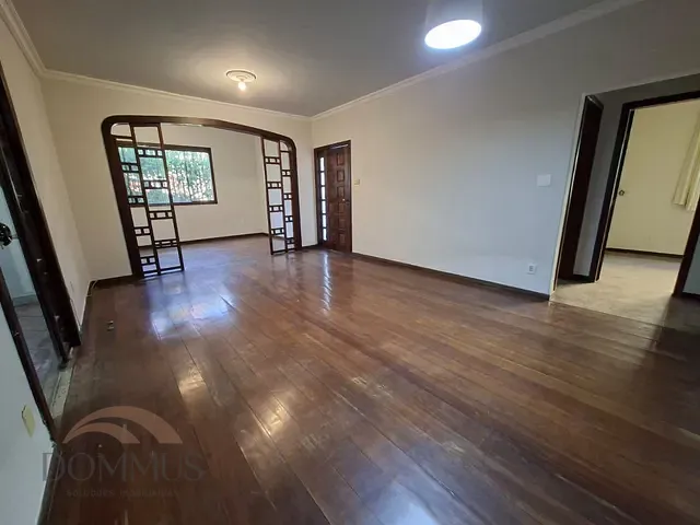 Casa com 300m² 4 quartos e 2 banheiros, à venda, no bairro Das Águas em Ipatinga