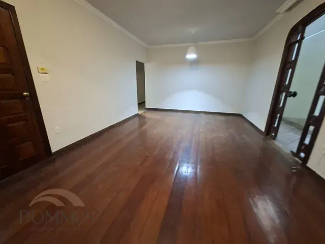 Casa com 300m² 4 quartos e 2 banheiros, à venda, no bairro Das Águas em Ipatinga
