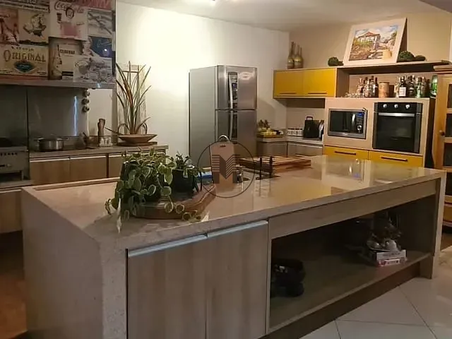 Casa com 656m² 3 quartos e 5 banheiros, à venda, no bairro Internacional Park em Guaratinguetá