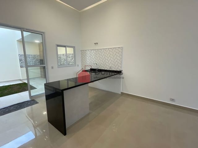 Casa à venda, no bairro Vila Prado em Pindamonhangaba