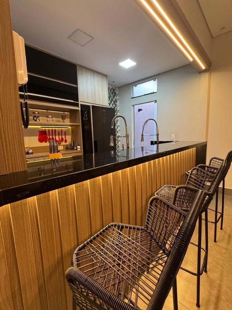 Casa, 3 quartos, 143 m² - Foto 2