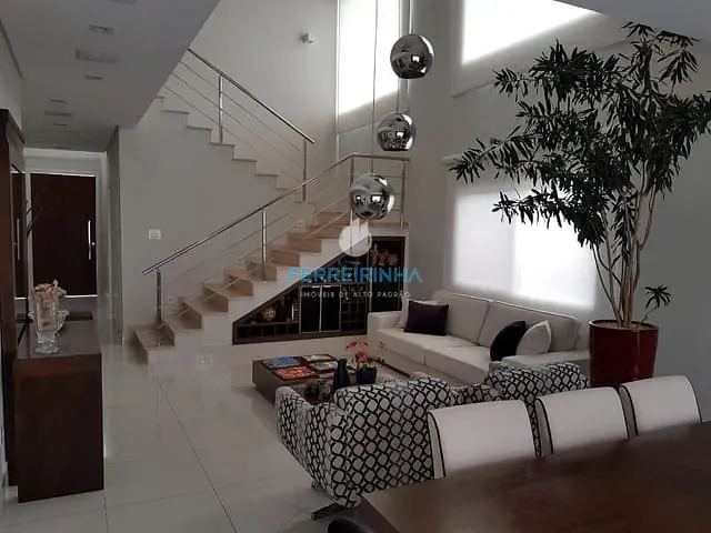 Casa com 375m² 4 quartos e 6 banheiros, à venda, no bairro Urbanova em São José dos Campos