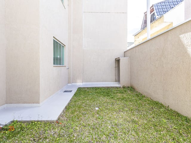 Casa 3 quartos e 3 banheiros, à venda, no bairro Pinheirinho em Curitiba
