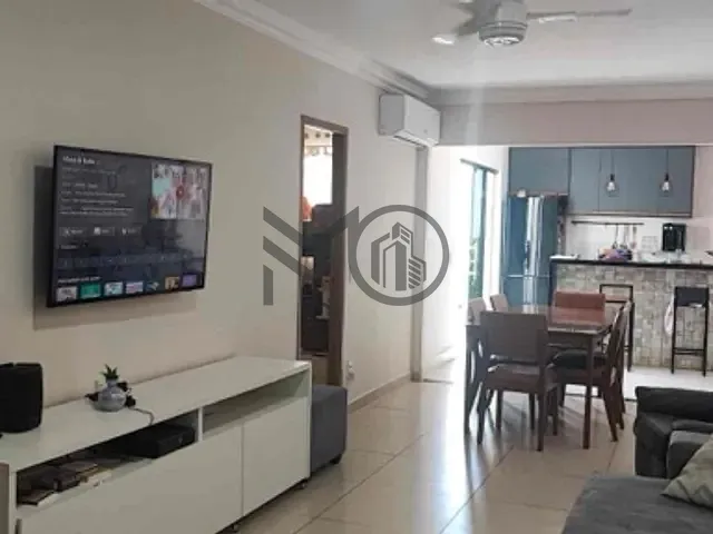 Casa com 200m² 4 quartos e 2 banheiros, à venda, no bairro Jardim Imperial em Cuiabá