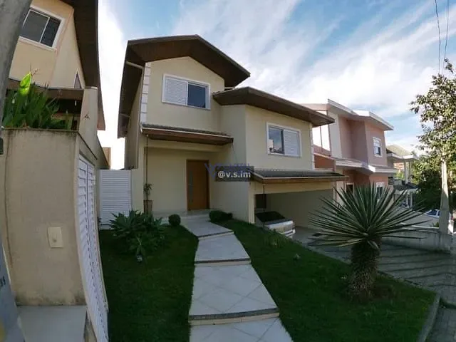 Casa com 300m² 4 quartos e 2 banheiros, à venda, no bairro Jardim San Marino em São José dos Campos