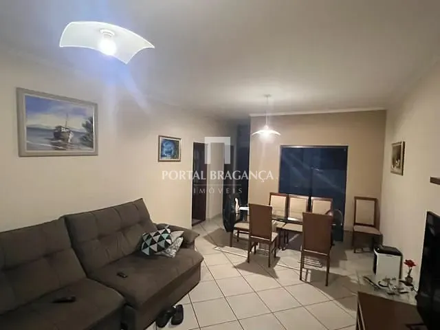 Casa com 300m² 3 quartos e 4 banheiros, à venda, no bairro Jardim Europa em Bragança Paulista