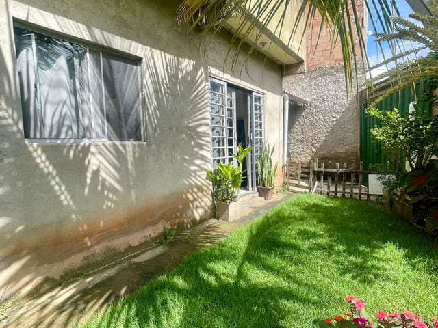 Casa 2 quartos e 2 banheiros, à venda, no bairro Ribeiro de Abreu em Belo Horizonte