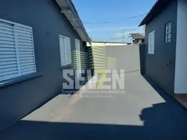 Casa com 200m² 3 quartos e 2 banheiros, à venda, no bairro Núcleo Habitacional Mary Dota em Bauru