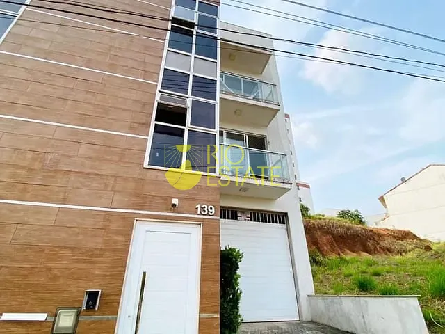 Casa com 426m² 4 quartos e 4 banheiros, à venda, no bairro Jardim Amália em Volta Redonda