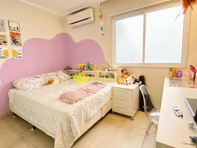 Casa com 426m² 4 quartos e 4 banheiros, à venda, no bairro Jardim Amália em Volta Redonda