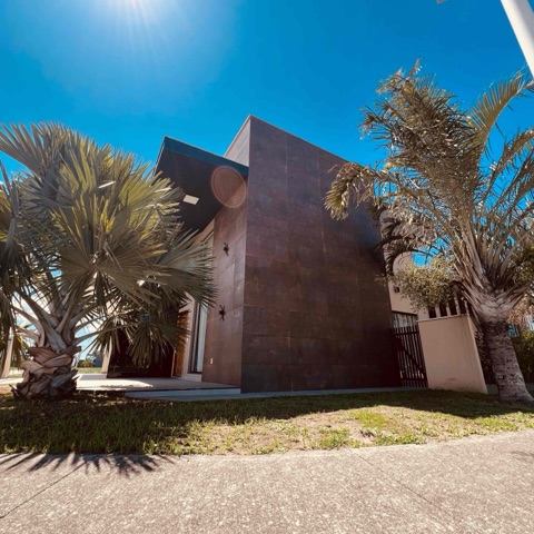Casa com 425m² 3 quartos e 3 banheiros, à venda, no bairro Ogiva em Cabo Frio