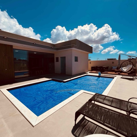 Casa com 425m² 3 quartos e 3 banheiros, à venda, no bairro Ogiva em Cabo Frio